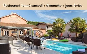 Contact Hotels Les Pierres Dorees